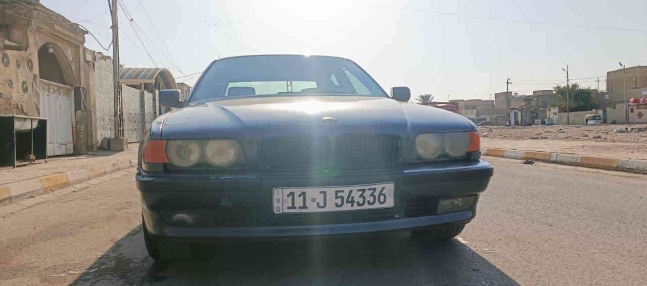 سلام عليكم 
شلونكم اخوتي 
ＢＭＷ. ｅ38
موديل 1995 
خفاش جديده 

كير مكينه خير من الله جديد مشدوده جديده 
صدر جديد 
تخم تاير جديد
دبل جام 
سنويه جديده 
رقم انكليزي ب اسم اخوي 
بيه نواقص بسيطه 
مكاني واسط قضاء الحي 
سعر 68 وبيه مجال بسيط 
***********

