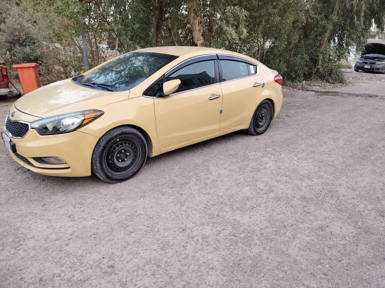 السلام عليكم فورتي موديل2015 
محرك 2000 GDI
بس حادث امريكا بالعراق مابيها السياره ليبل واحد ما عده قبق الجنطه مبدل فقط باسمي تحويل ثاني يوم مصفرة هيئة وغرامات سياره جاهزة السعر 100 وبيها مجال مكاني الزعفرانيه ***********
