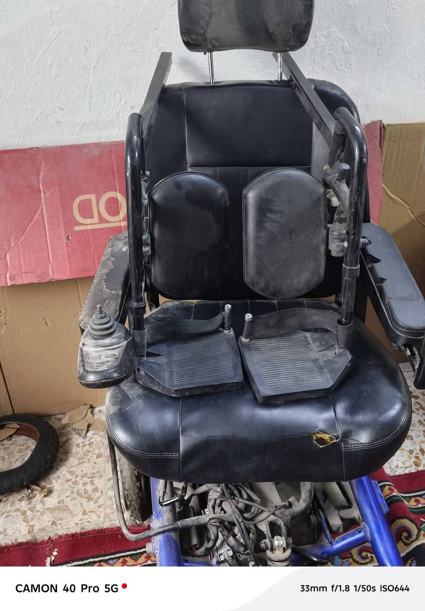 السلام عليكم اخوان عربانه معاق اوتوماتيك جير كهربائيه كون فحم ابيع شاحنتها وياهاي مك‏‪***********‬‏اني نهايه منطقه الشعله سعر 200 وبيها مجال
