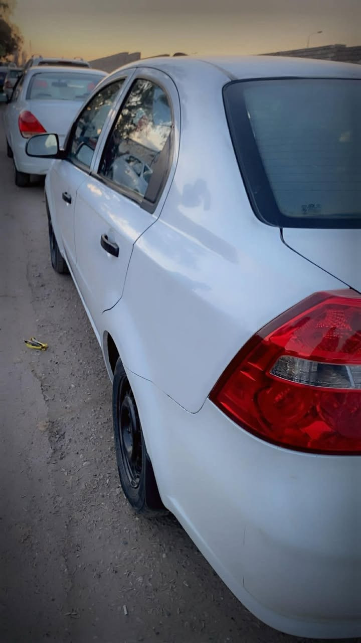 السلام عليكم
سيارة افيو 2007 رقم نينوى  سيارة بدون صبغ بدون معجون

محرك بداية  نفخ 

***********
