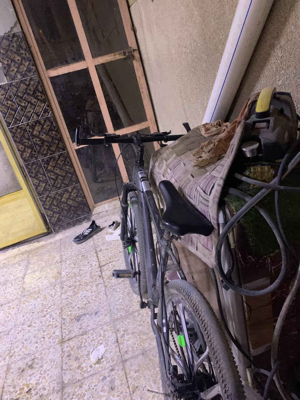 سلام عليكم نعرض على الوصخ حبايب بايسكل جبلي او يسمو بايك برازيلي ويه مال ولف يضوي بل مشي رايده 165 او بي مجال حك الجيه بي بس  متواجد عله الفيس


**إذا كنت صاحب هذا الإعلان وتريد حذفه لأي سبب، رجاءا أرسل رسالة إلى الدعم الفني**