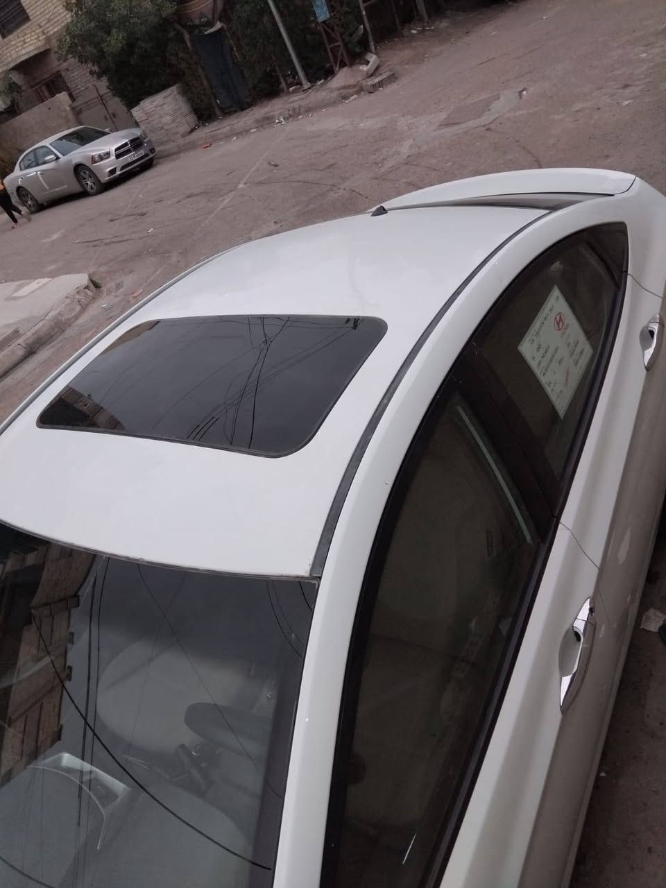 اكسنت مديل 14 خليجي
سلام عليكم اكسنت مديل 14 خليجي 
محرك 1600 
كيرها نضيف،صدر نص عمر
تخم تاير جدد
مواصفات(فتحه،تحكم ستيرن،اشاير بلمري ،تحكم بل مري،٤ دسكات)
معدل المشي 96 الف حقيقي
ارقام دولي بغداد 
السياره بأسمي (تحويل مباشر)
السعر:92 وبيها مجال 
عنوان:بغداد 
*********** بي واتساب الشراي يتصل
