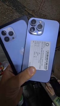 ١٣ برو ماكس ٢٥٦ أمريكي مكفول بطاريه بال٩٠ كلهن  باقي ٣ قطع السعر 🔥 🔥 🔥...