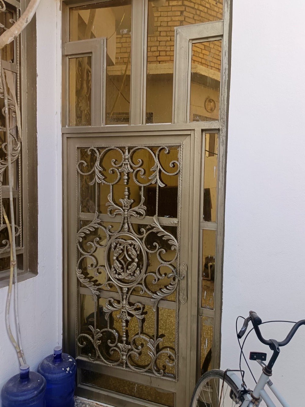 سلام عليكم

يباع مع الاثاث 



بيت للبيع في حي النداء شارع المكاتب قريب على السوق 



غرف نوم 



عدد 3 جدد



سبالت عدد  5 



مبردات عدد 2 



سخان عدد واحد. سعة 120 لتر 



مراوح عدد 5 



تانكي عدد 2 سعة 1000 لتر 



كاونتر للبارد 



كاونتر للحار 



بناء 2018  نظيف جدا 



طابقين 



غرف عدد  3 



استقبال 6 *4 



مطبخ حار  



مطبخ بارد 



صاله مفتوحه على المطبخ  6م 



البيت باسمي 



الطابق الاول 3 امبير 



الطابق الثاني 3 امبير  



السعر 115



اي استفسار 



***********