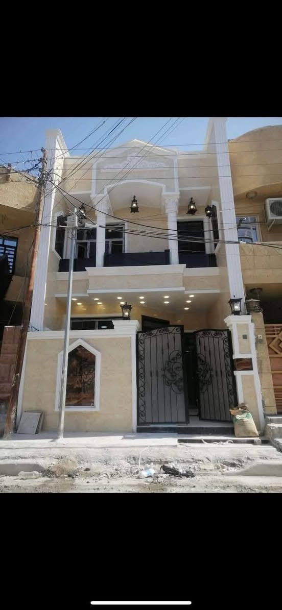 سلام عليكم اشتغل صبغ خارجي وداخلي بسعر مناسب جداا خارجي 100متر 100الف داخلي غرفه واحد 30الف تواصل ع رقم ***********او ع خاص مكاني كركوك
