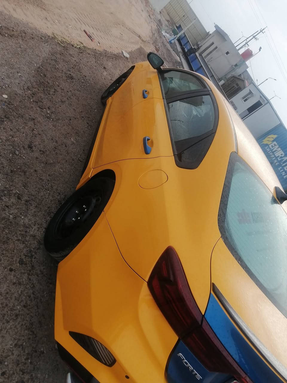 كيا فورتي ٢٠٢٢ وارد أمريكي جي تي كير عادي مكينة ١٦٠٠ منظومة غاز وباقي التفاصيل والمواصفات الاتصال على الرقم *********** وسعرها ١٣٨ وبيها مجال ملاحضه قبل يومين دحكني ابو ستوته وكسر لايت صوره موجوده ضرر مالها دعاميات وطبله جهت الايمن
