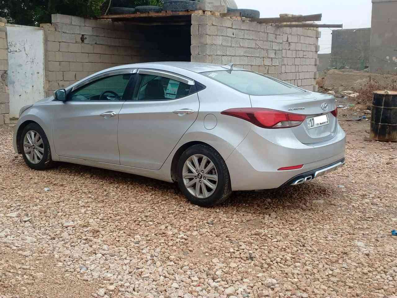 النترا 2016 وارد امريكي رقم انگليزي تحويل مباشر گير ومحرك وحداديه تخم تاير دوشمه كهربائيات كله عشرط السعر 110 وبيه مجال الاتصال عرقم ‏‪***********‬‏
