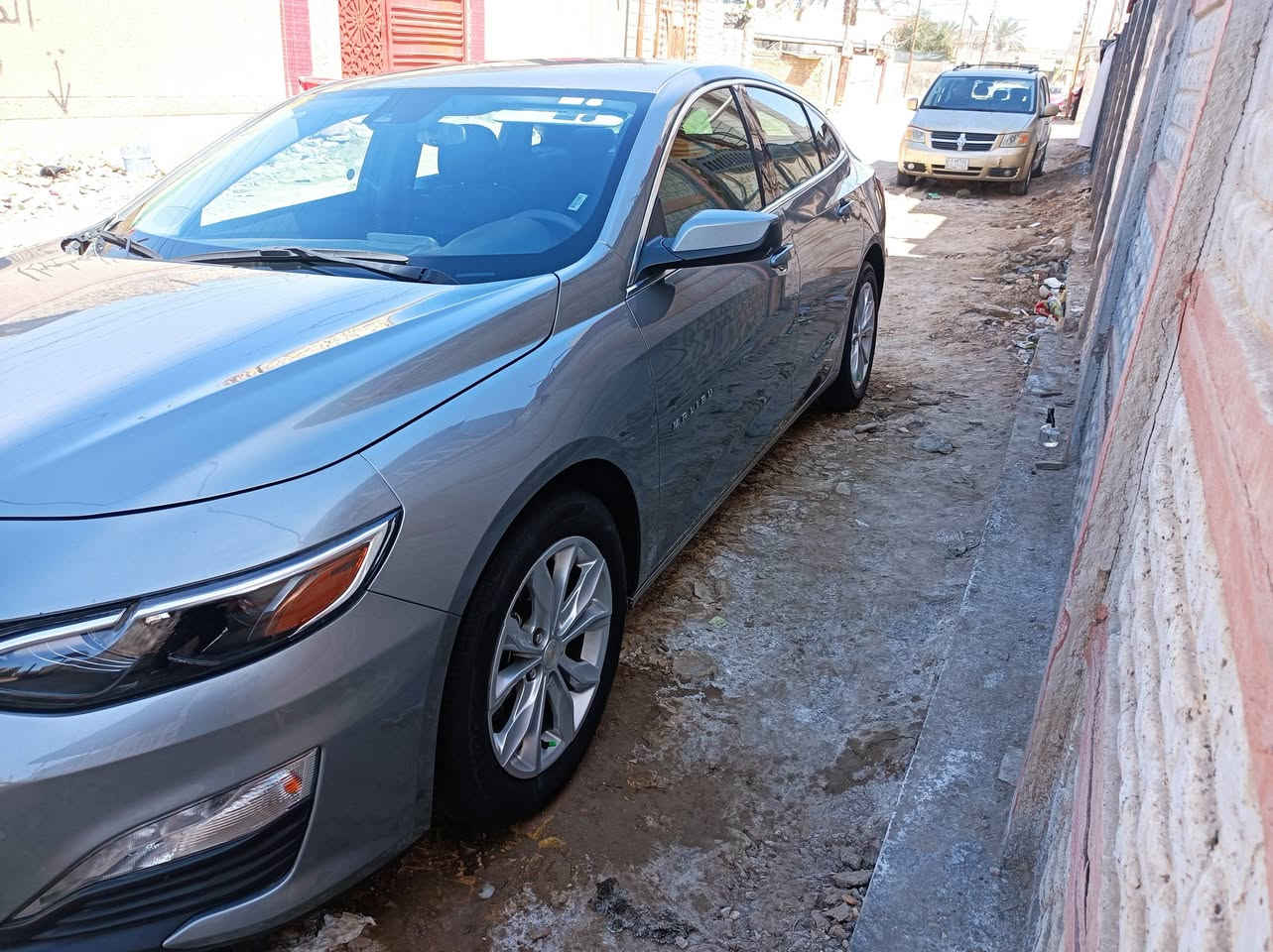 السلام عليكم
ماليبو lt23 بابل ضربه خلفيه بدون ايرباك ماشيه 66الف ميل كشن كهرباء +تدفئه  شادله منضومة زنون سياره جديده محركه وكيره تفاصيله الاماميه كله على وضع الشركه برغي مامفتوح وماخذله سونار حادثه جنطه وچاملغ مصبوغات وطلع بيه قطعتين كلير من امريكا جاملغ امامي وباب الصدر بابل بسمي كاصه على ايدي من امريكه واني امرقمه السعر 145 ورقه وبيه مجال مكاني بابل ***********
