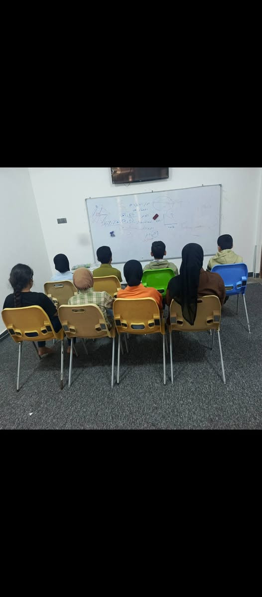 حصة تدريس  رياضيات سادس ابتدائي السعر 15 للحصة الواحدة 
الي تريد  تحجز  راح اخذهم من يحلون من الانگليزي👇👇👇👇👇👇👇
السبت و الاحد و الاثنين اشرحلهم مراجعة للوزاري ونركز على الاشياء المهمه وانطيهم اسئلة نمط وزاري و يحلون يمي واشوف جوابهم💢 نسبتي بالوزاري 100%
مكاني بالثورة  🎀خط توصيل للطلاب ماعندي  طلاب خارجي ما استقبل  🌸اذا ولد وراسب سنتين او 3 بالابتدائية ما استقبل 
للحجز اتصال واتساب ***********
الجميع @إشارة دورات رياضيات ناصرية الثوره @ابرز المعجبين
