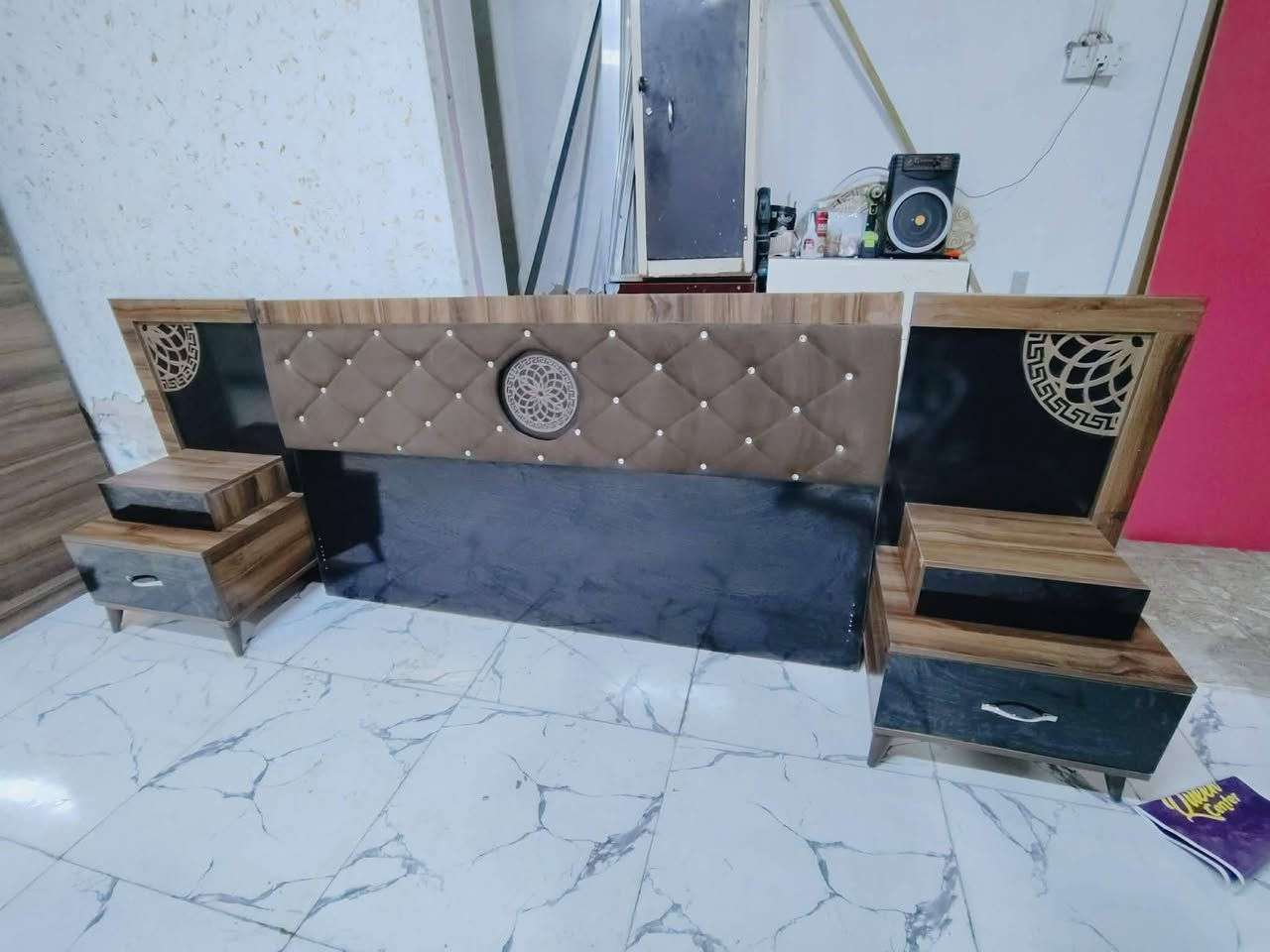 5 قطع فول نضافة  السعر 425 شد ونقل مجاني داخل بغداد حجز واتساب فقط ***********
