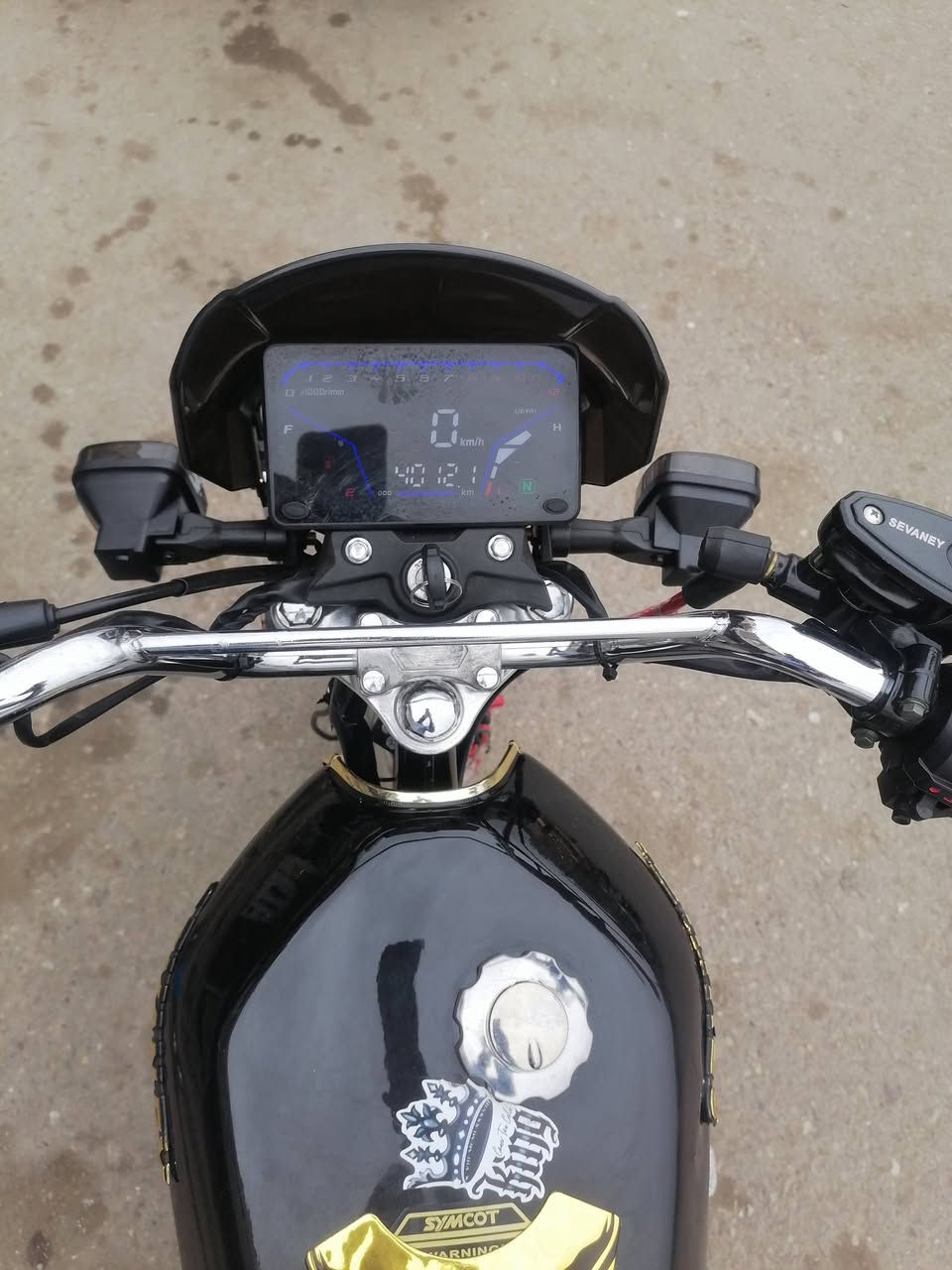 للبيع موديل ٢٠٢٥ السعر ٧٣٠ وبي مجال للشراي *********** /***********
