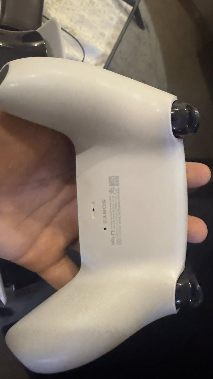 السلام عليكم
بلي فايف سلم اوربي  || ps5 slim  للبيع

الجهاز نضيف و استعمال قليل ما مفتوح

كامل ملحقات ( كيبل HD و كيبل البور و كيبل الجوستك)

يجي ويا سماعة ريد دراكون و كيبل LAN انترنت و يوبي اس حجم 1500 اليوبي اس استعمال قليل بعد جديد و شحنة يطول

السعر 840 الف و بي مجال

بغداد سيدية

***********

واتساب موجود

لا يوجد توصيل
