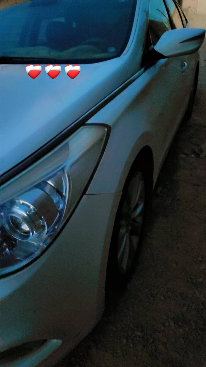 ازيرا 14 خليجي محرك 2400 دوش المرغوب كير عادي اوتو 
سياره نضيف بيها طخات كلش قليله متنشاف ما بيها صبغ 
حساسات خلفيه اماميه تبريد تدئفه بالكشنات بصمه مرايات كهرباء 
ترحيب برده خلفية تصعد اوتنزل ويه البك جرس بال120 زوج تايرات امامي جديد خلفيات نص عمر بس نضيف سنويه ساقطه بال 2018 بسم كردي اربيل وكاله أو عندي مكاتبه بيها اريد مراوس 
ملكه شاهينه


**إذا كنت صاحب هذا الإعلان وتريد حذفه لأي سبب، رجاءا أرسل رسالة إلى الدعم الفني**