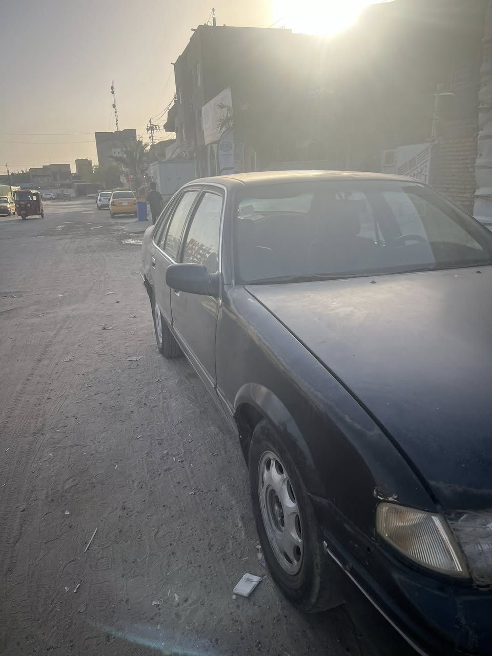 سلام عليكم برنس مديل 94 السيارة كير مكينة بجيس كاملة الكهربائيات ترايك وين ميعجبك لوحتهة مثل مشوفون 60 وبيهة مجال قليل *********** العنوان بغداد
