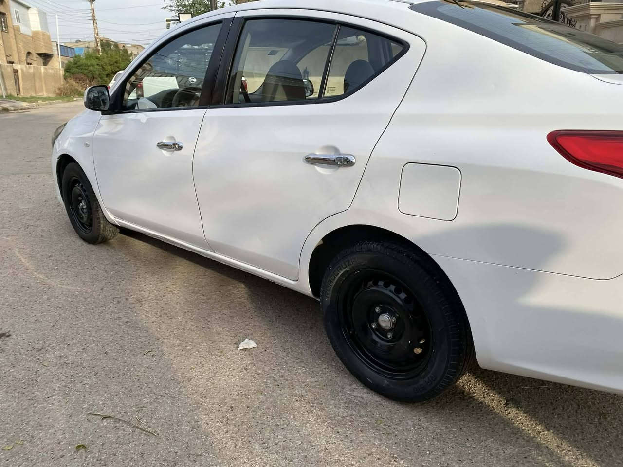 سني هندي موديل 2020
بليته زركة 
مكفوله من الصبغ 
فقط تكحيل بهلال الجاملغ الخلفي 
صدر بلادي مال شركة 
تخم تاير جديد كوري 
باتري جديد 
شاشة اندرويد كاربلي 
ماشية 74 حقيقي 
رقم بغداد بأسمي 
هزه جديد ورقم انكليزي 
مكاني بغداد حي الجهاد 
السعر 112
***********
