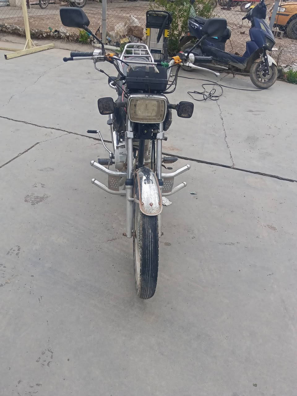 تايكر لبيع موديل 2018 اورقه كارتونيه مكفوله شرط سعر مناسب مال مستعجل مكان ديالى مقداديه ***********
