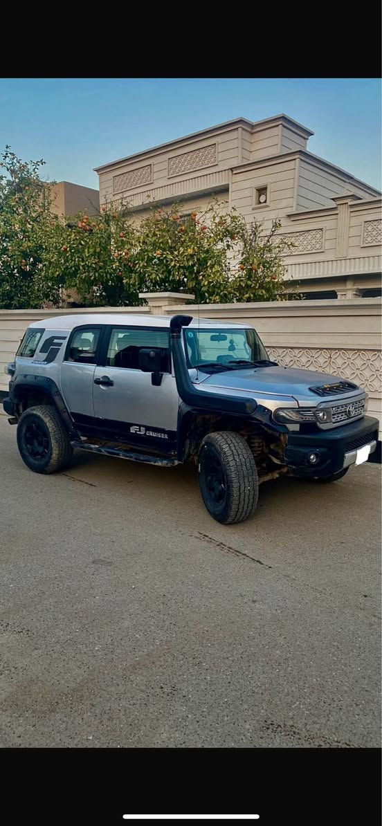 اف جي 2007 وارد امريكي السياره مصبوغه عام عدا القمارة شاصي بلاد بيه جاملغ السايق مبدل وبابتين السكن السيارة جاهزه مناقصه شي كير ومكينه خير من الله بلاديات 
للتواصل *********** بغداد, العراق
