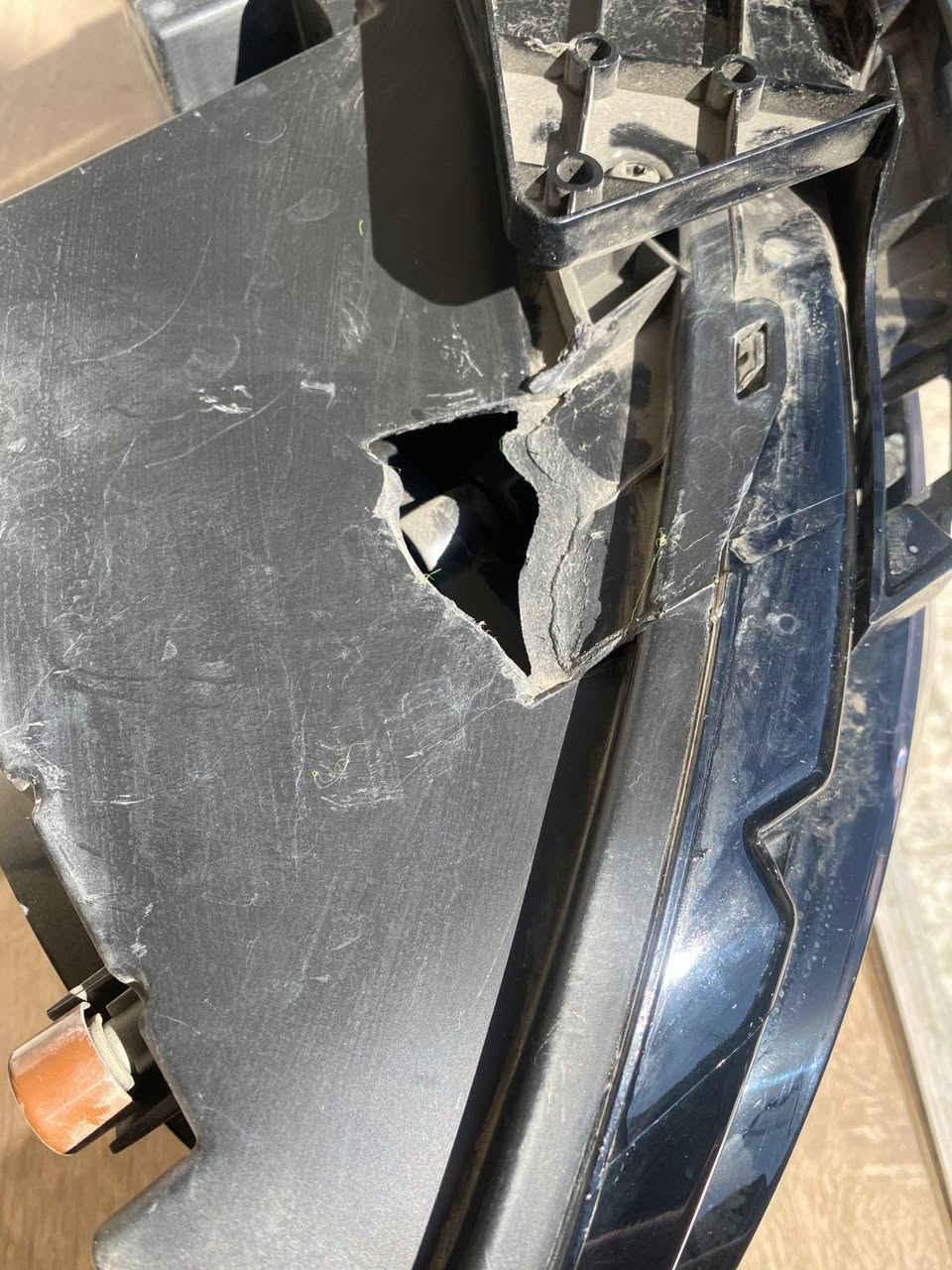 سلام عليكم شلون الشباب
لايت جارجر 2023 امريكي اصلي  ابو الحاجب لد اشاره عدسه زنونه شغال وجامه نضيفه بي كسر بل ماسكات موضح بل صور سعر 100 الف وبيه مجال *********** تواصل عبر واتساب فقط
