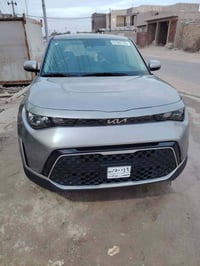 مكلف بالنشر  السلام عليكم  كيا صول موديل 24 حادثها بنيد مبدل بدون شواص...