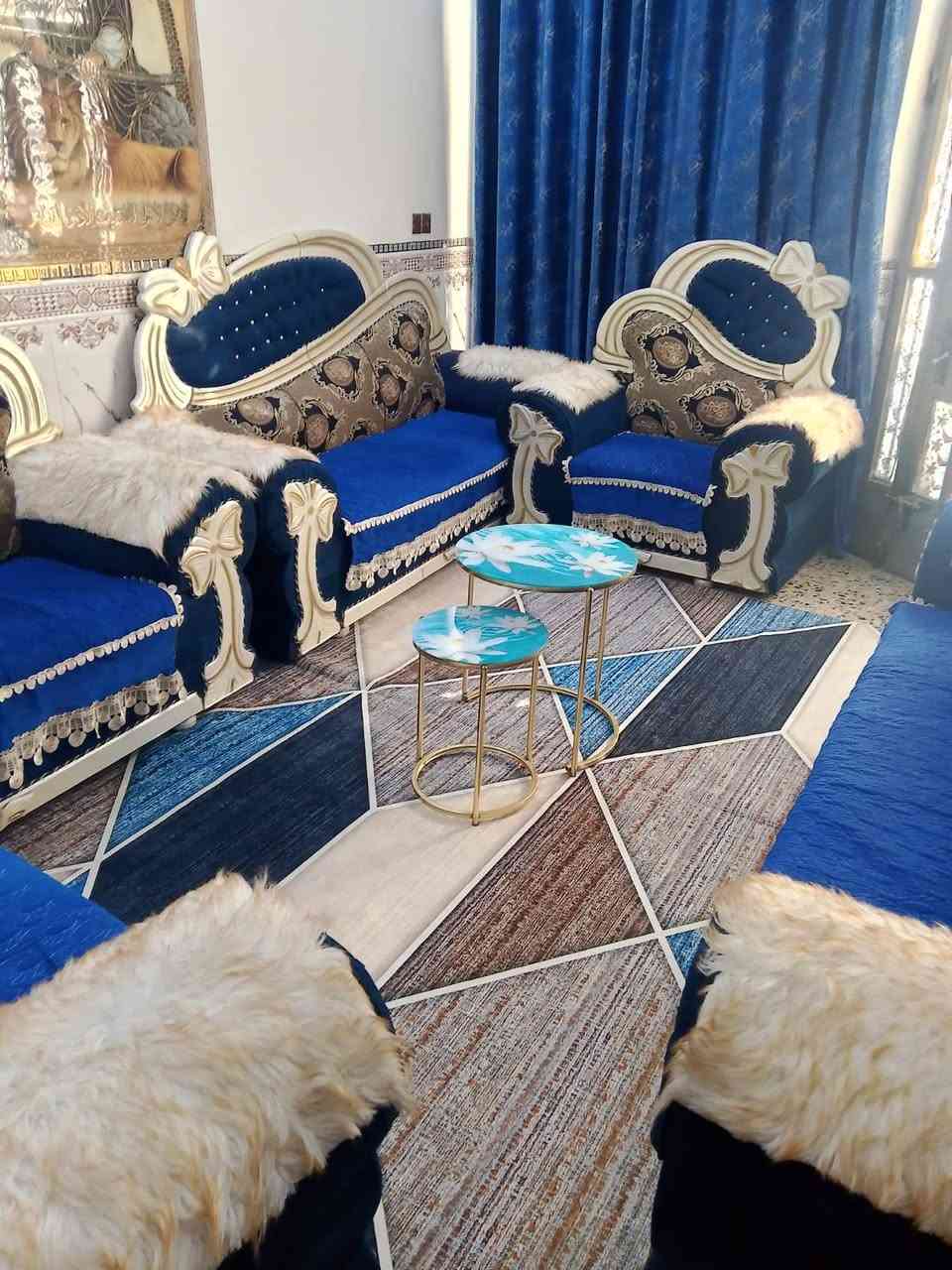 السلام عليكم تخم للبيع عشر مقاعد تزكام المكان الامين الثانيه ركيه وسكينه الزراعيه  السعر 250 ) ***********
