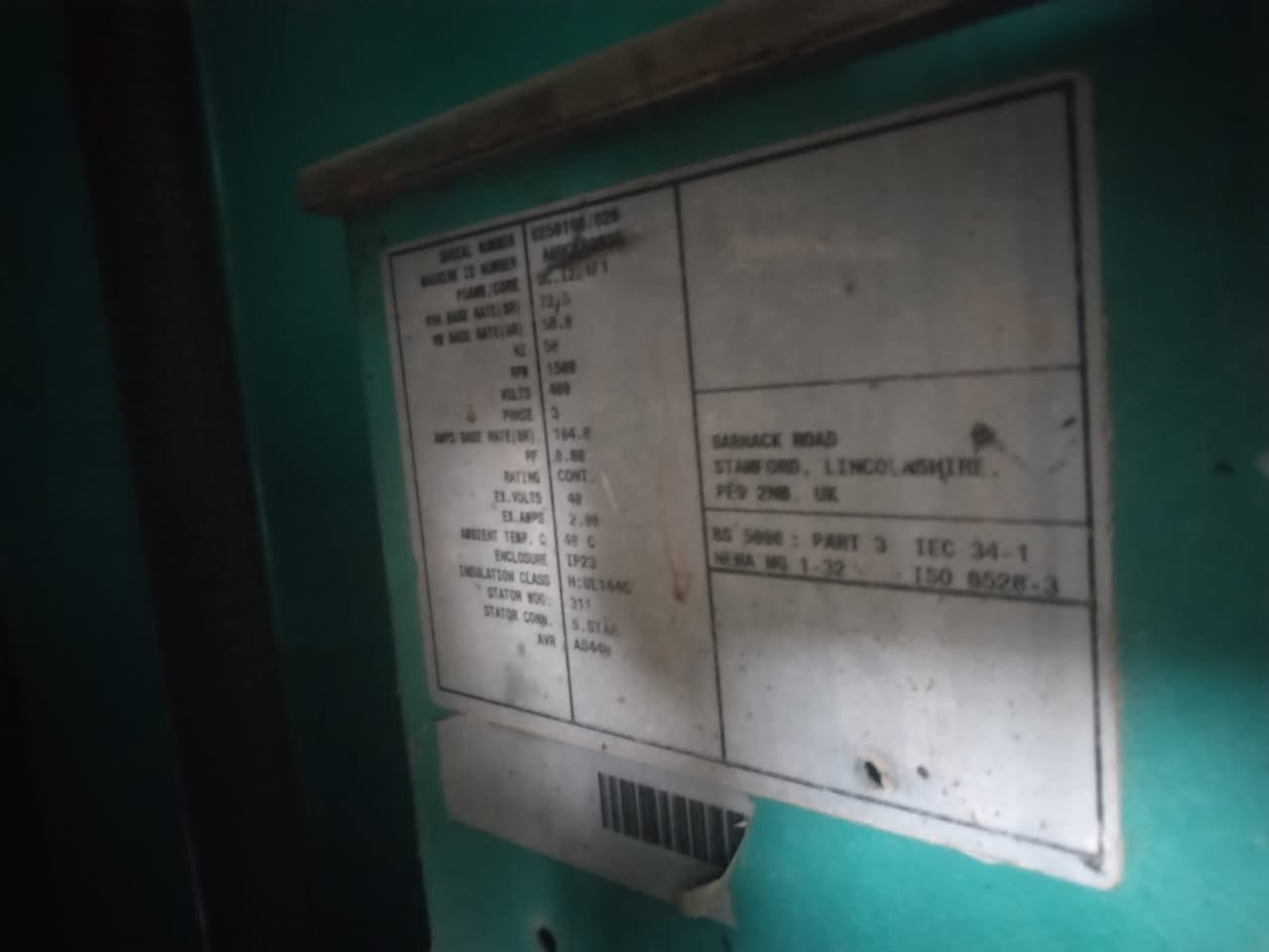 سلام عليكم مولدات 2 للبيع وحده 30 كيفي وحده 60 كيفي كواتم ثنينهن مكاينهن واكفات السعر 43 
الناصريه حقل صبه 
الهاتف ***********
