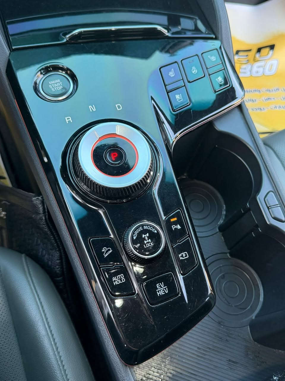 السلام عليكم سبورتج 2023 فول مواصفات اعلى فئه بالسبورتج ماشيه 33 الف السياره بحالة الزيرو بيع فقط بدون مراوس مكانهه بغداد ***********
