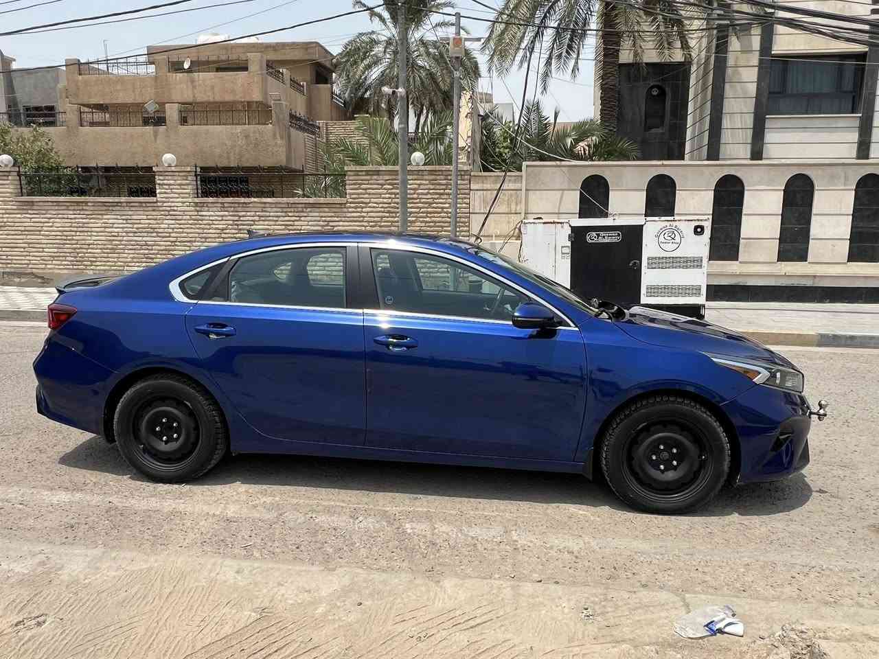 ‏السلام عليكم كيا فورتي 23
ماشية 57 الف كيلو 
قطغتين تبريد 
تدفئة ستيرن وكشنات 
قيادة ذاتيه 
تحديد مسار 
رقم بغداد 0 غرامات 
حادثها جاملغ وبنيد 
ومرجع بارد بدون حار بدون صبغ 
السعر / 153 وبيها بعد 
العنوان بغداد 
للاستفسار ***********
