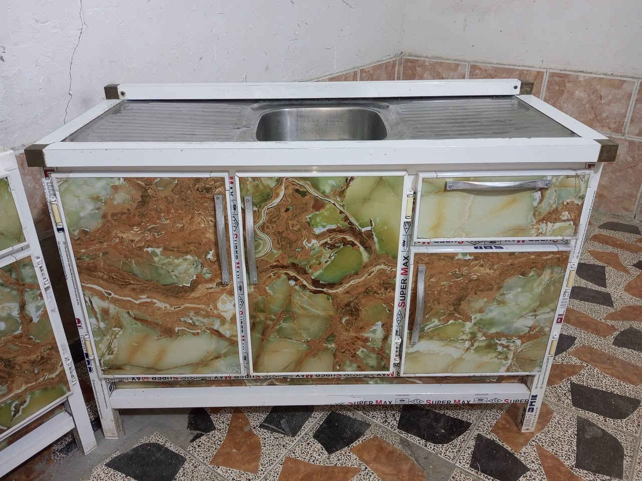 يا رزاق للبيع السعر 350 مترين والسنك متر أو ربع الشراي يراسني خاص ادزله الفيديو والعنوان


**إذا كنت صاحب هذا الإعلان وتريد حذفه لأي سبب، رجاءا أرسل رسالة إلى الدعم الفني**