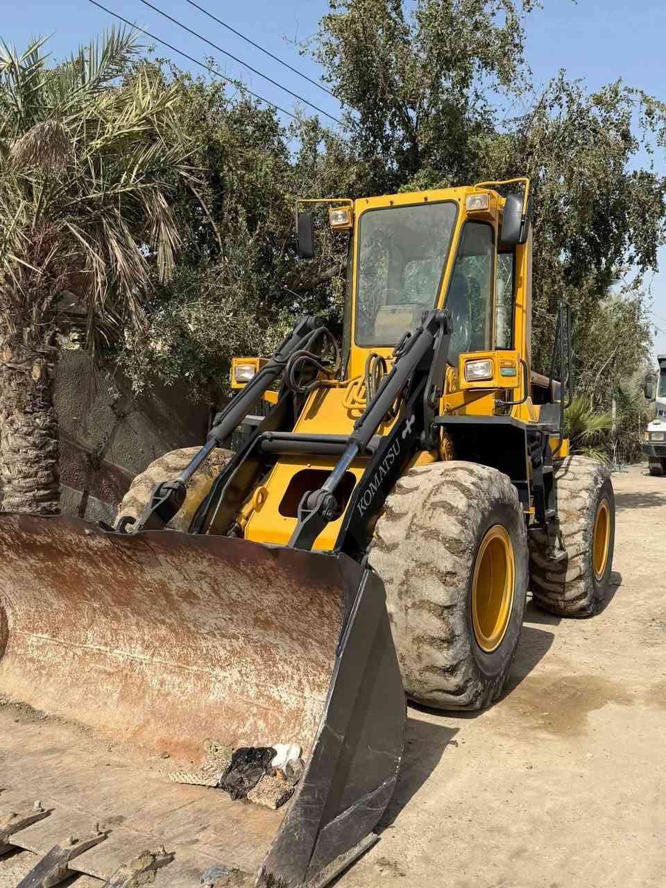 للبيع شفل كوماتسو حجم 250 بدون اوراق مكفول من السرقه والعشائر السعر  85  💵ورقه للستفسار📞 ***********

