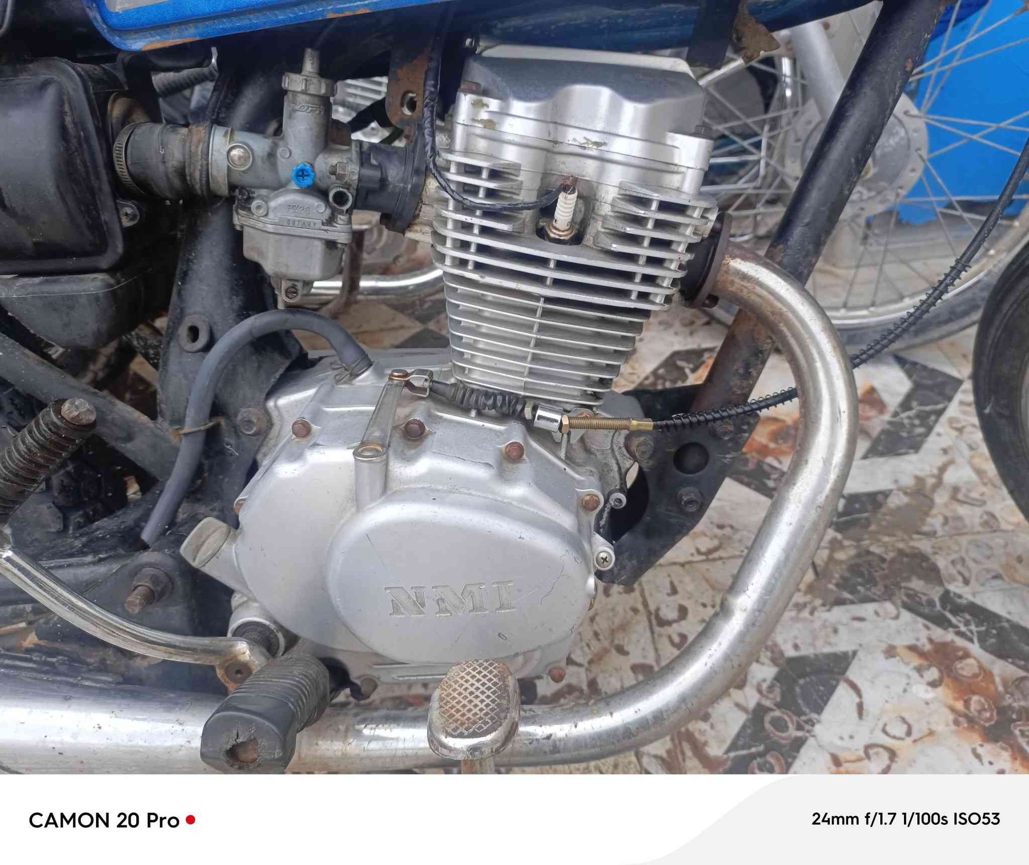 سلام عليكم ورحمه الله وبركاته دراجه نامه ادوات ادوات دراجه شلعه ومعدل مكينه ناعمه بس كايمه شغاله وكلشي مابيها كامله عوزها بس سايق عنواني حيانيه رقمي *********** السعر 250 وبيها مجال والمو شراي لا يصير لوتي براسي وقره الوصف وطبلي لا تكلي شنو بيها ما بيها
