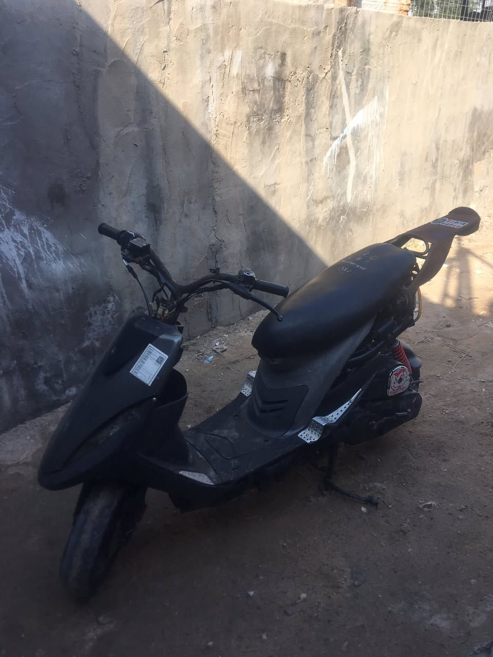 للبيع عدله دراجه مفتوحه مره وحده بس علا بلادها ٤٩ سفل بلاد كابريته بلاد مكاني براضعيه السعر ٥٥٠ بيها مجال ***********
