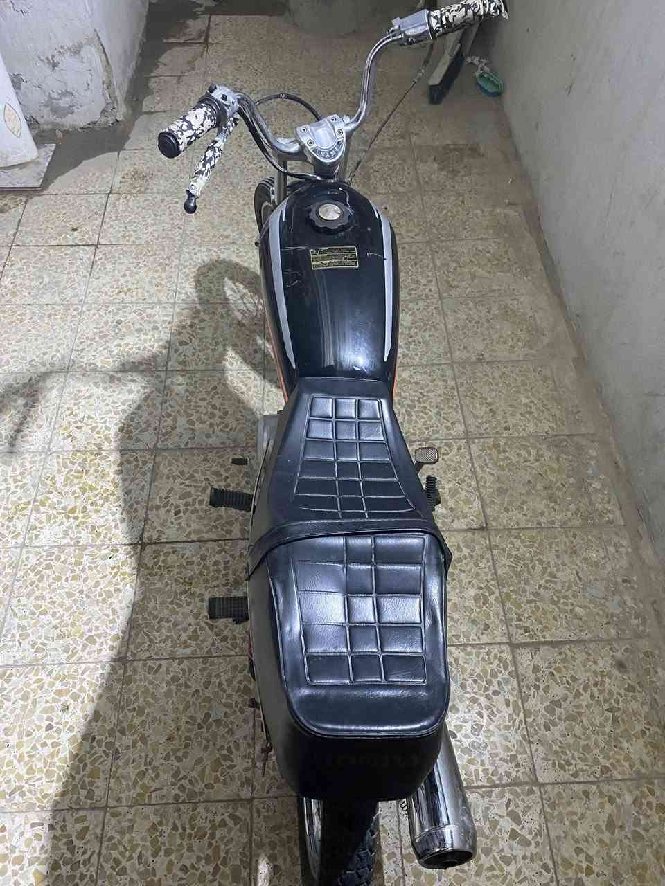 السلام عليكم
دراجه أربع كير   (كلك كلك)
كفاله من السرقه   
السعر 170


**إذا كنت صاحب هذا الإعلان وتريد حذفه لأي سبب، رجاءا أرسل رسالة إلى الدعم الفني**