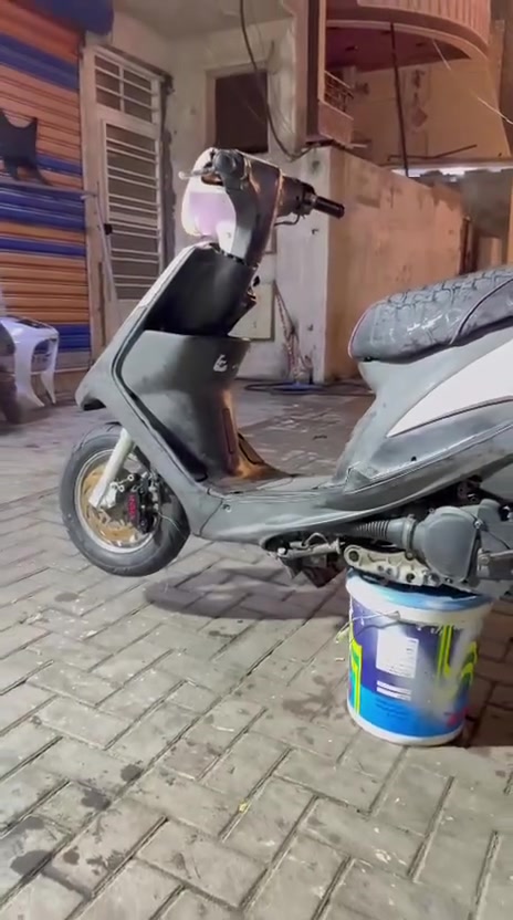 ماكس عدلة مكينة بلادية بيه غراض هواي كاملة مناقصه
اي شي كهربائيات كله شغاله
عنواني الدورة 
ممتواجد على النت: ***********
