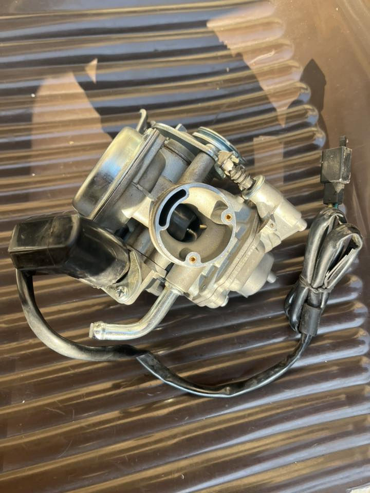 كابريتر ماكس مو بلادي جديد مستخدم شي قليل نضيف جداا مبين بالصوركابي اي نقص كل محتوياته ويا عليك بس تشد وتطلع سعر 20 الف توصيل ممتوفر مكاني بغداد العامريه او منطقه الصابيات متوفر بالاثنين *********** او علق واني ادخلك خاص
