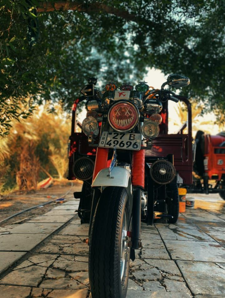 السلام عليكم ستوت لبيع كامله من البرغي لا برغي ما نقص برغي تعمير كل جديد والستوت مرقمه وسنوي كامله بس ادورلك مكينه كرتون توني شاده الستوت احل من الصوره تجي وتشوف بعينك المكان كرمت بني سعيد السعر خاص وهذا رقمي والشري بيه خير ويدلل ***********
