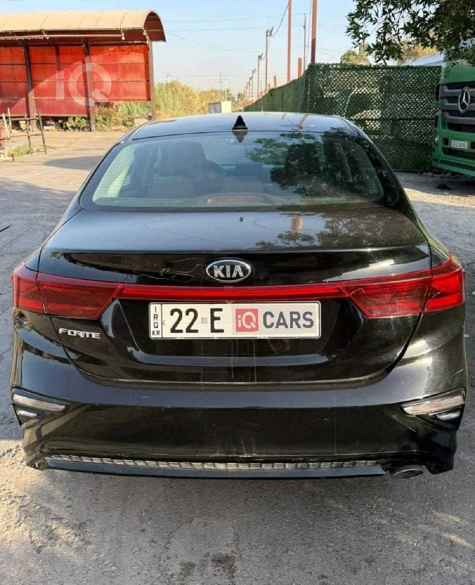 كيا فورتي 2021
أسود - 2000cc - قير AT - رقم أربيل
السعر 13,000 (وبي مجال قليل)
السيارة نظيفة وممتازة. 
للتواصل 
***********
