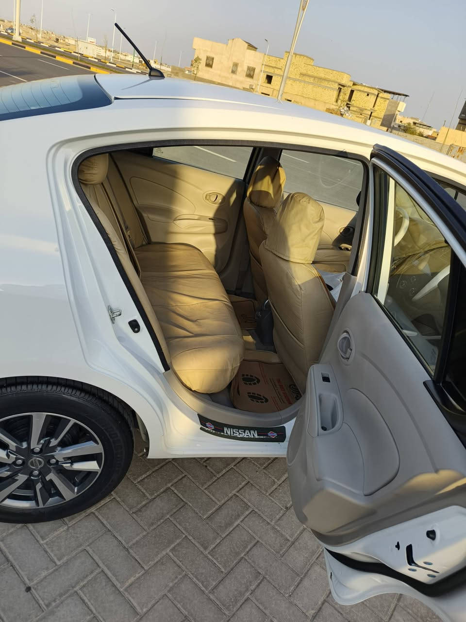 سلام عليكم نيسان سني مصري مكان سياره البصره مديل 2024 كفاله بس من عده ضربه جاملق خفيفه سعر ١٢٥ رقم لهاتف ***********

