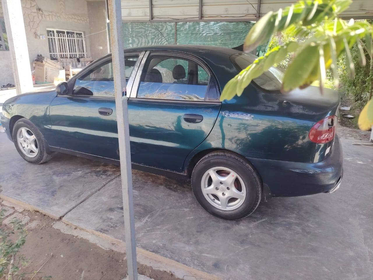 سيارة دايو لينوس موديل 2000رقم دولي سنوية جديدة تخم تاير سيارة حلوة السعر 30وبيها مجال مكاني ديالى الخالص الرقم ***********
