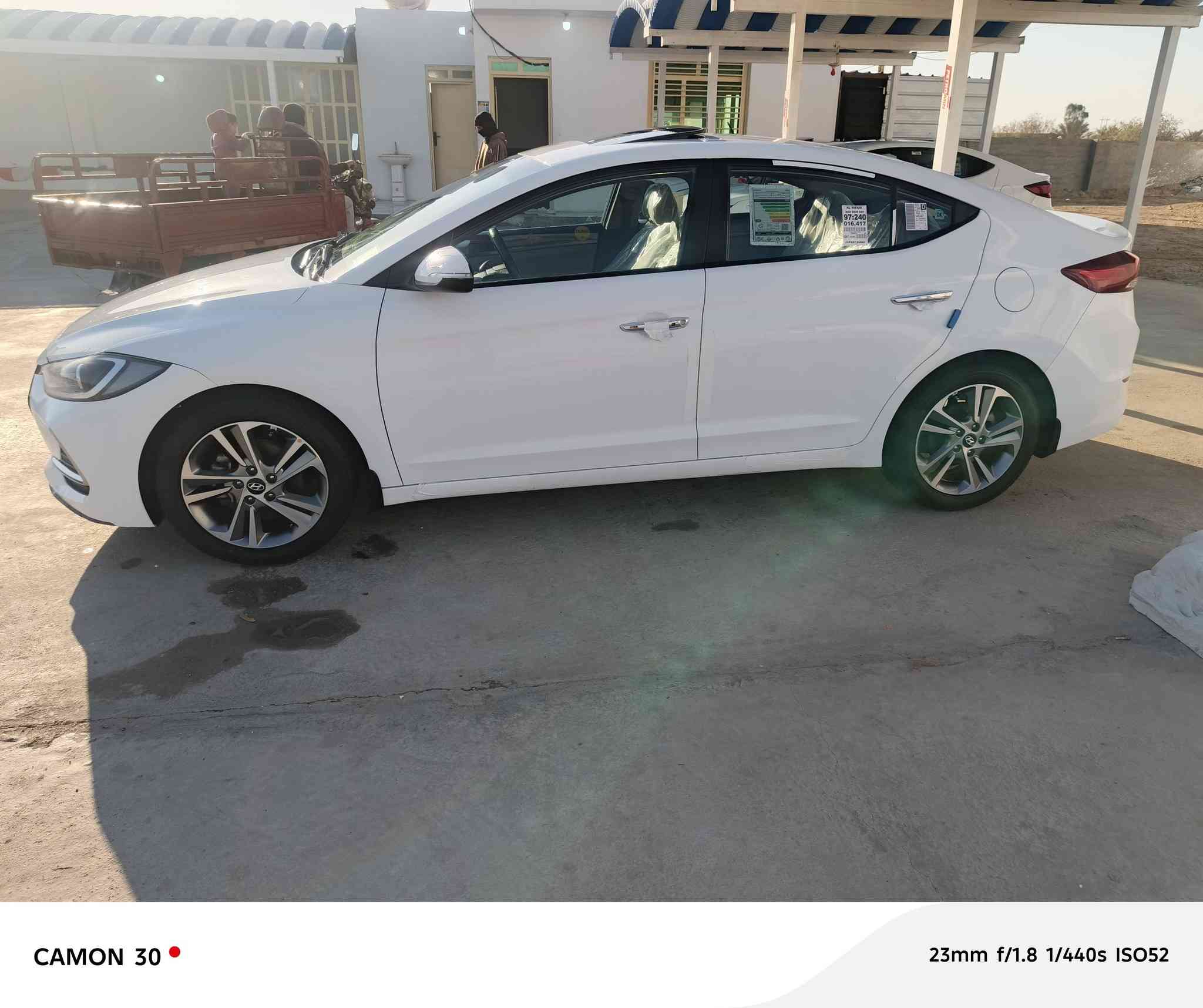 السلام عليكم
اخواني 

الي يدور النترا وخلجيه وسوبر (2019) كفاله 

الموصفات 
أنرت ترحيب عنده الاقتراب
دخول ذكي بصمه 
تشغيل بصمه
داخل لونين
أشاره بل مرايه 
المري قابله لطي عنده التقفيل
تحكمات مقود 
شاشه كأمره دواره 
حساس امامي وخلفي 
لد أماي ولد خلفي
تبريد قطعتين
محرك كير تبريد حداديه بشرط شركه 
خمسه ويلكب حجم (17)
كفاله عامه مطلقه صبغ بارد شخط ورصعه 

السعر (175) وبيها شويه مجال
الأنبار رمادي ***********
