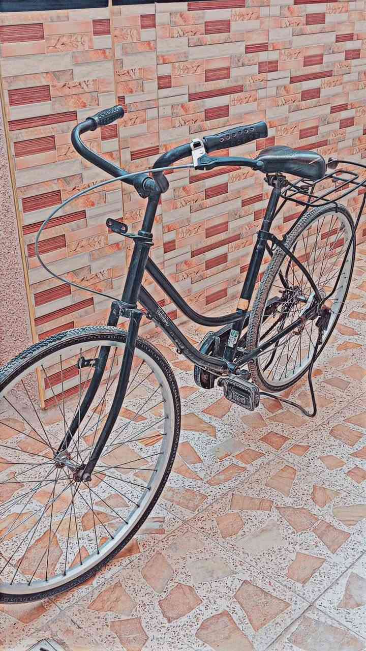 سلام عليكم شباب ليوم عدنه باسكل بناتي حجم 26... سعر 45# وبي مجال *********** الواتساب
