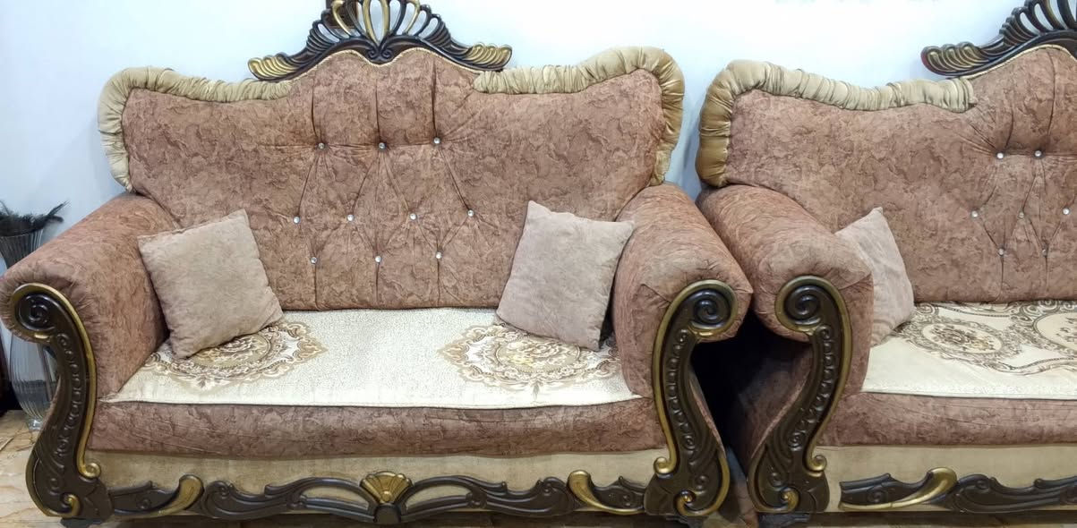 السلام عليكم تخم 10مقاعد للبيع السعر 400وبي مجال مكاني بغداد ابو غريب الستفسار ع واتساب  رقم ***********
