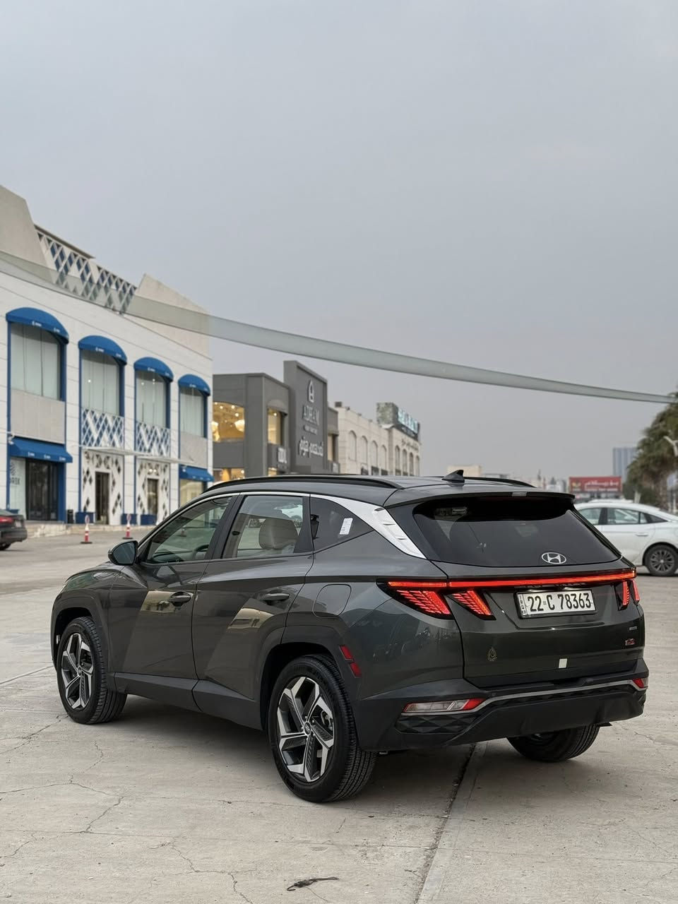 توسان 2022 وارد امريكي فل فتحه لون نفطي
الضرر. صبغ صندوق خلفي في العراق بدون دواخل ايرباك برده فقط 
العداد / 52 الف مايل قابل للزياده
المواصفات /
محرك 2500 / 4 سلندر تنفس طبيعي
فتحه سقف / تدفئه وتبريد كراسي اماميه
كراسي جلد اصلي اوف وايت / بصمه ابواب وتشغيل عن بعد / صندوق خلفي كهربائي 
رادار 360 / كرسي السائق كهرباء 
دفع رباعي / مانع انحدار / هندبريك كهرباء اوتو هولد / شاشه دشبول الكتروني 
رقم الشاصي مرفق 
السعر ١٩٥ بيهه مجال 
مكان اربيل /*********** واتس واتصال
