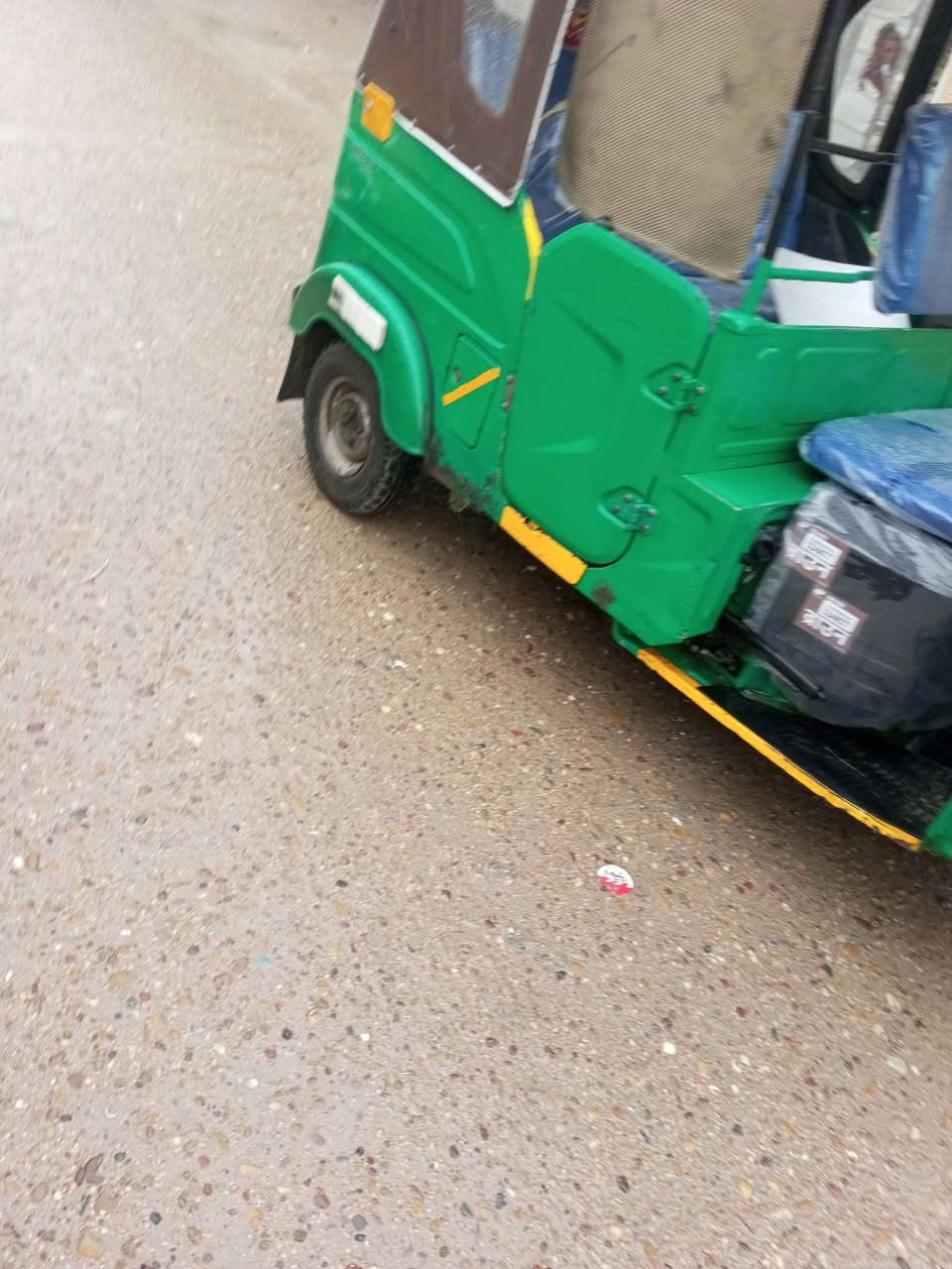 السلام عليكم حبايب تكتك موديل 22شهر10مال جناي اوراق غبور القلم/سعر 6/200وبيه مجال العنوان ابو غريب ***********
