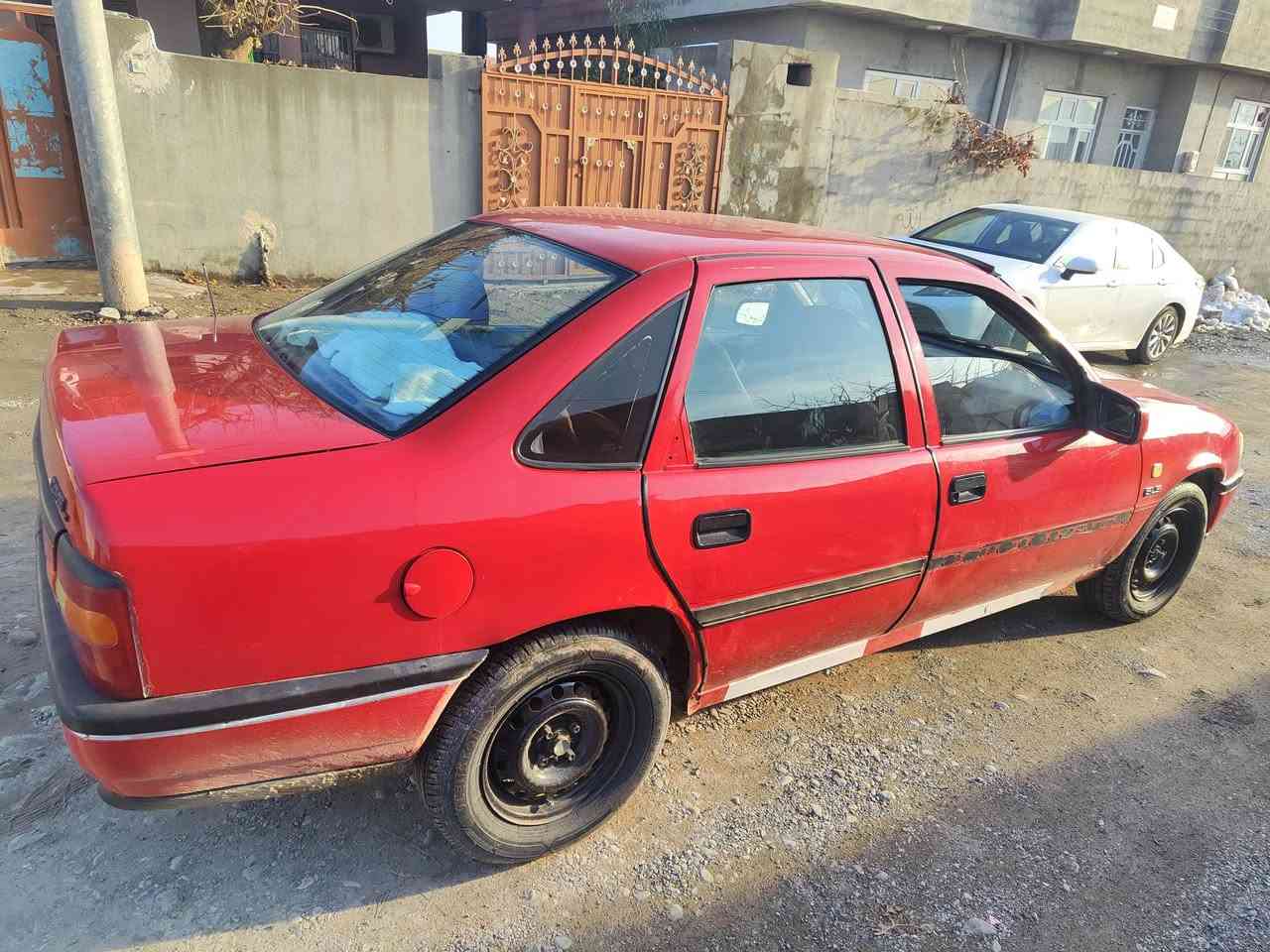 بەناوی خوای گەورە
ئۆپڵ ڤیکترا مۆدێل٩٢ ئاڕم پلاستیک سلێمانی بەشەرتی ئاڕم و ئەوەلیات و موس و بڕاوە
توند و تۆڵی بەشەرت کارەبایی کامل ئیش دەکات هەرچوار گێچی ئیش دەکات گەرمی ڤڵچە ئاوی جامی هەموی مەزبوت تەسجیل بلوتوز و aux
 سەیارەکە ماڵی دۆستە هەیکەلی جوانە خایسی کەمێک هەبووە خایس بڕ کراوە ناوی کامل ئیزوگام کراوە تەقەو ڕەقەی نیە تەنها مەکینەی لەگەڵ سلف لێدان کەمێک دوکەڵی شین دەکات دەنا گێڕ و مەکەینەی بێ عەیبە بەشەرت
نرخی٣٠ گەڵاو مەعامەلەیەکی کەم
شوێن/ قەڵادزێ  
ژ.م/***********
