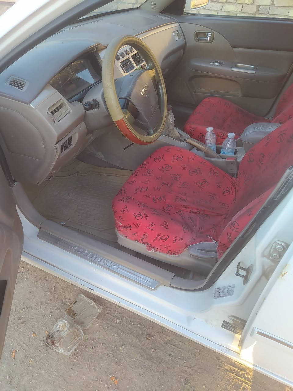 السلام عليكم للبيع اي فايف 2009رقم بابل مالكه يمي مكينه  تبخير  بيه مشط السياره شغاله وتمشي السعر 25وبيه مجال ارقم ***********
