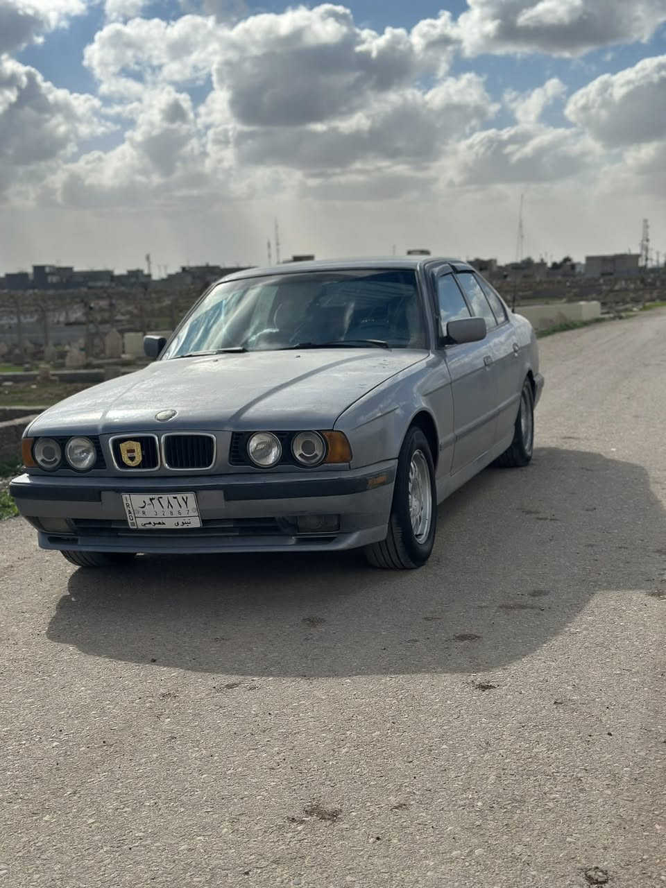 السلام عليكم بيع مستعجل بي ام مديل 1993 كابون بانزين
540!اصل 
تبريد ❄️ ثلج
تدفئة 
محركها بي صوت أبطاله 
لا صرف ولا نفخ 
استفسار ***********
***********
السعر 58 وبي مجال قليل 
مكان موصل
