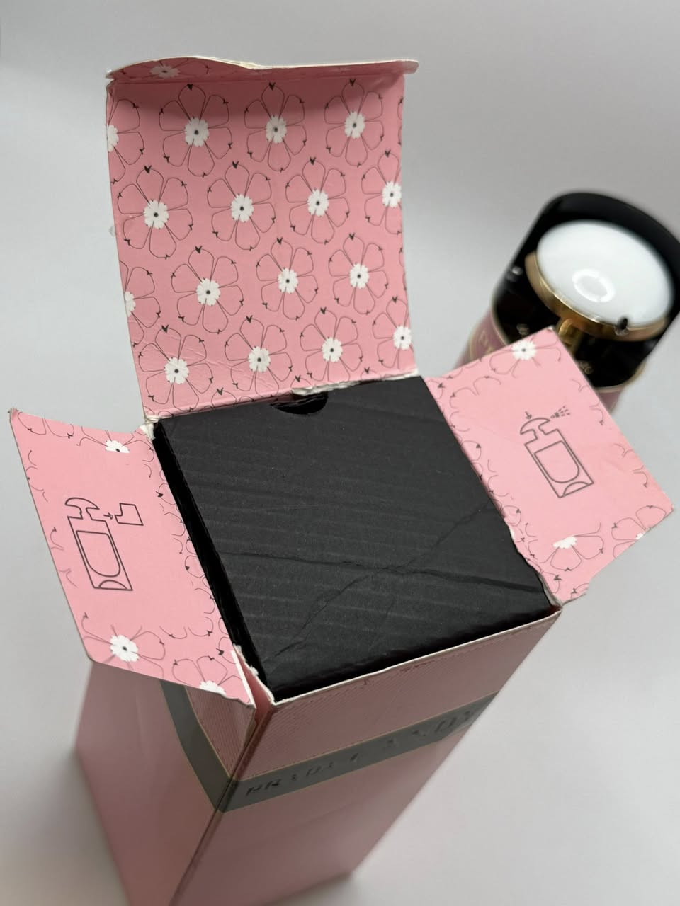 عطور ماركات  اصلية امزون
يوجد توصيل كافة محافظات العراق


**إذا كنت صاحب هذا الإعلان وتريد حذفه لأي سبب، رجاءا أرسل رسالة إلى الدعم الفني**