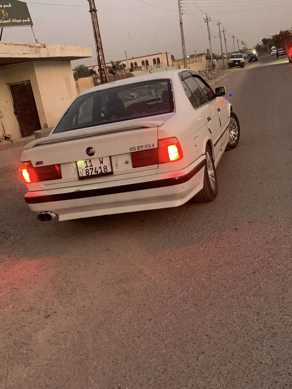 بي ام 525 موديل 1991 السياره خير من الله رقم بغداد دولي بسمي صدر ٨٠ ٪؜ نقصهه كمبريسر تبريد فقط مكينه كير خير من الله وارد يابان
للبيع او مراوس مكاني بغداد
السعر ٥٠ بيهه مجال 
***********
