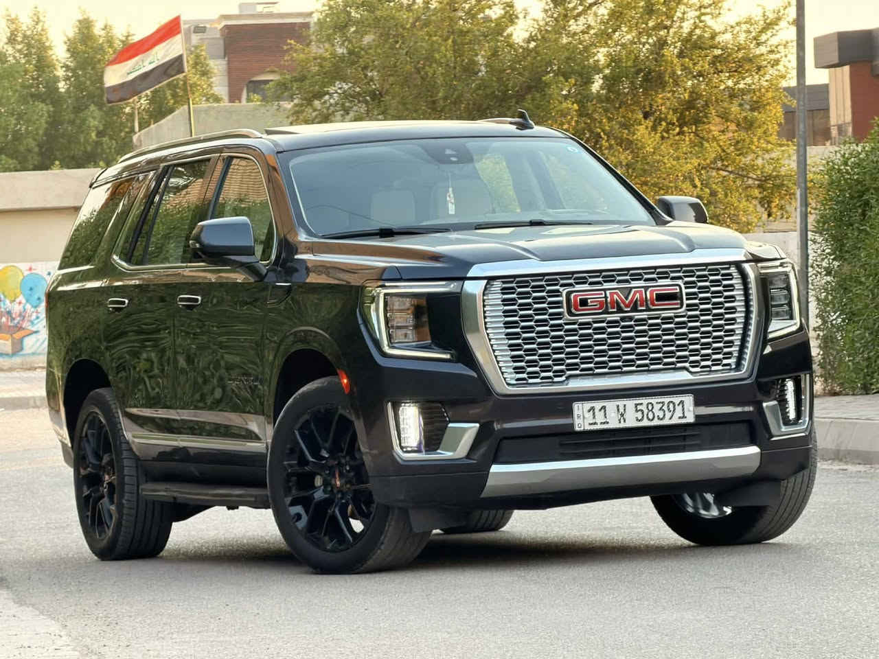 للبيع جمسي دينالي 
موديل 2024      محرك. 5،300
ماشيه 28 كيلو.                                  
الموصفات. 
داخل ابيض ملكي منفصل vip
دخول ذكي
5 كامرات
حساسات امامي خلفي
ردارات امامي وخلفي مع نضام مانع التصادم التلقائي
شاحنه لاسلكي
بانوراما 
لايت led زنون
صندوك كهرباء 
فوريل
اضمة قيادة متعددة
دبل اكسل 
وباقي موصفات الدنلي معروفة فول مواصفات
رقم بغداد بسمي 
 السيارة امريكي بدون دواخل بدون ايرباك بيها شويه بلمقدمه مال قماره صبغ وجاملغ امامي وبيها بارد مكانين فقط سونار موجود 
مكان السيارة بغداد السعر 388 $
***********
