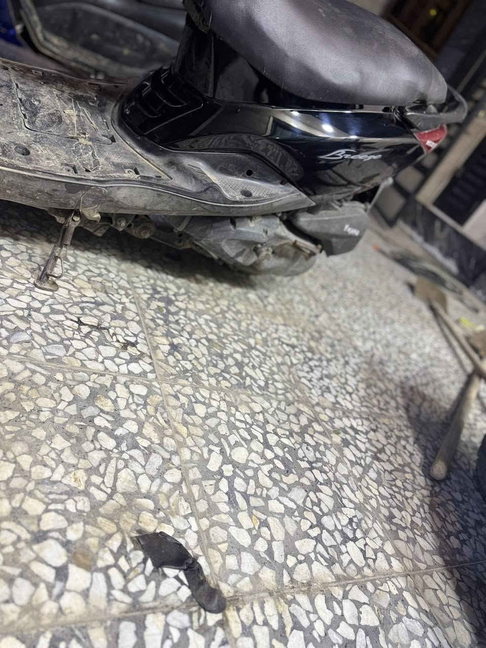 سلام عليكم للبيع للاستفسار *********** كفاله محرك وفشكه
